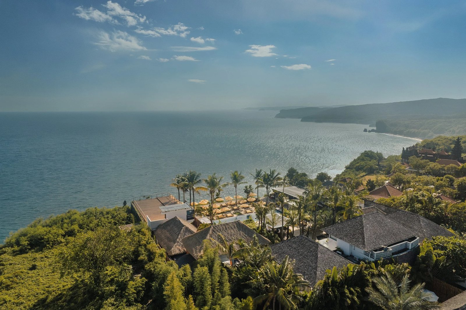 Ulu Cliffhouse Hotel — vibe
