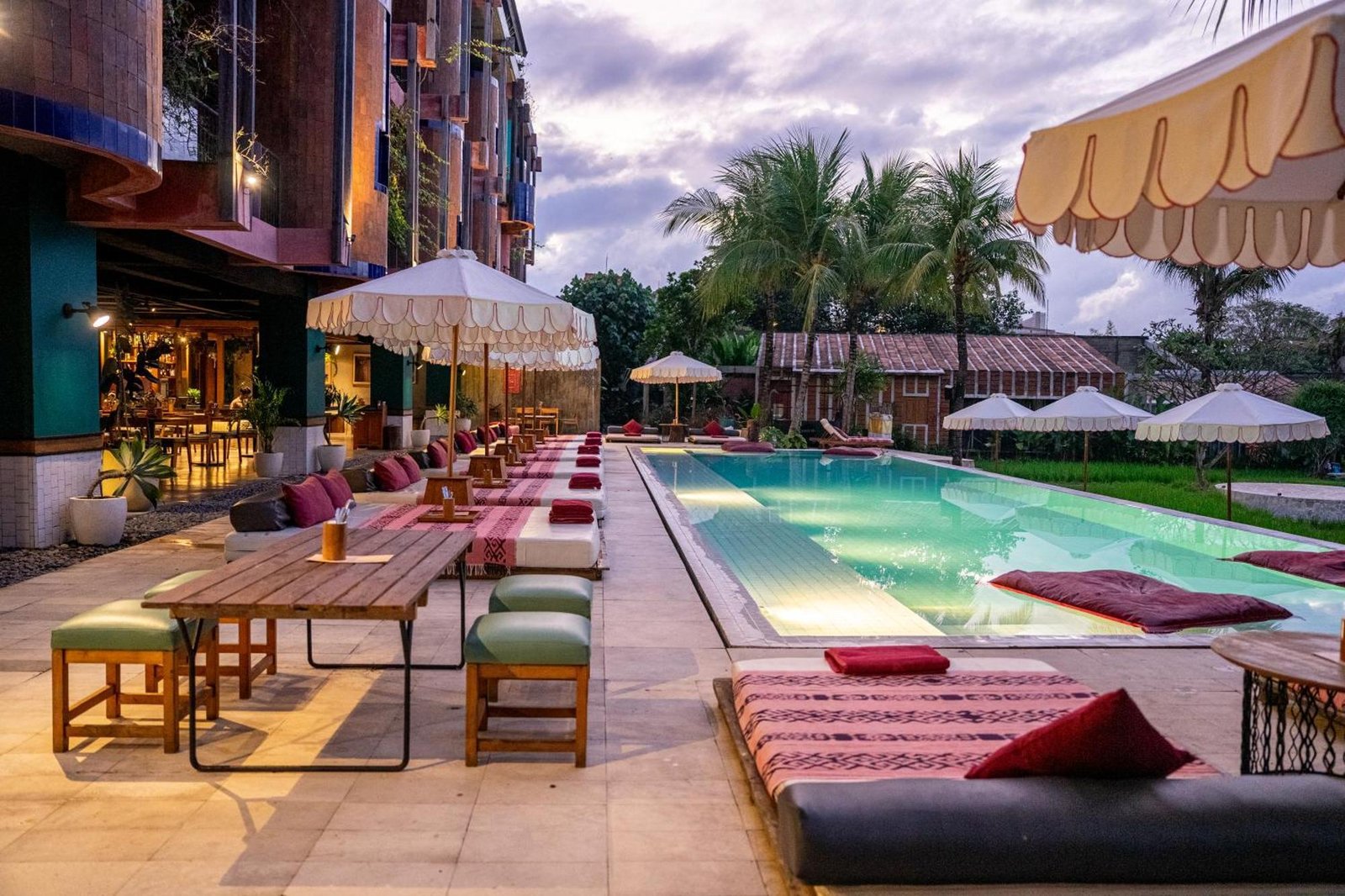 Shore Amora Canggu Hotel, the pool