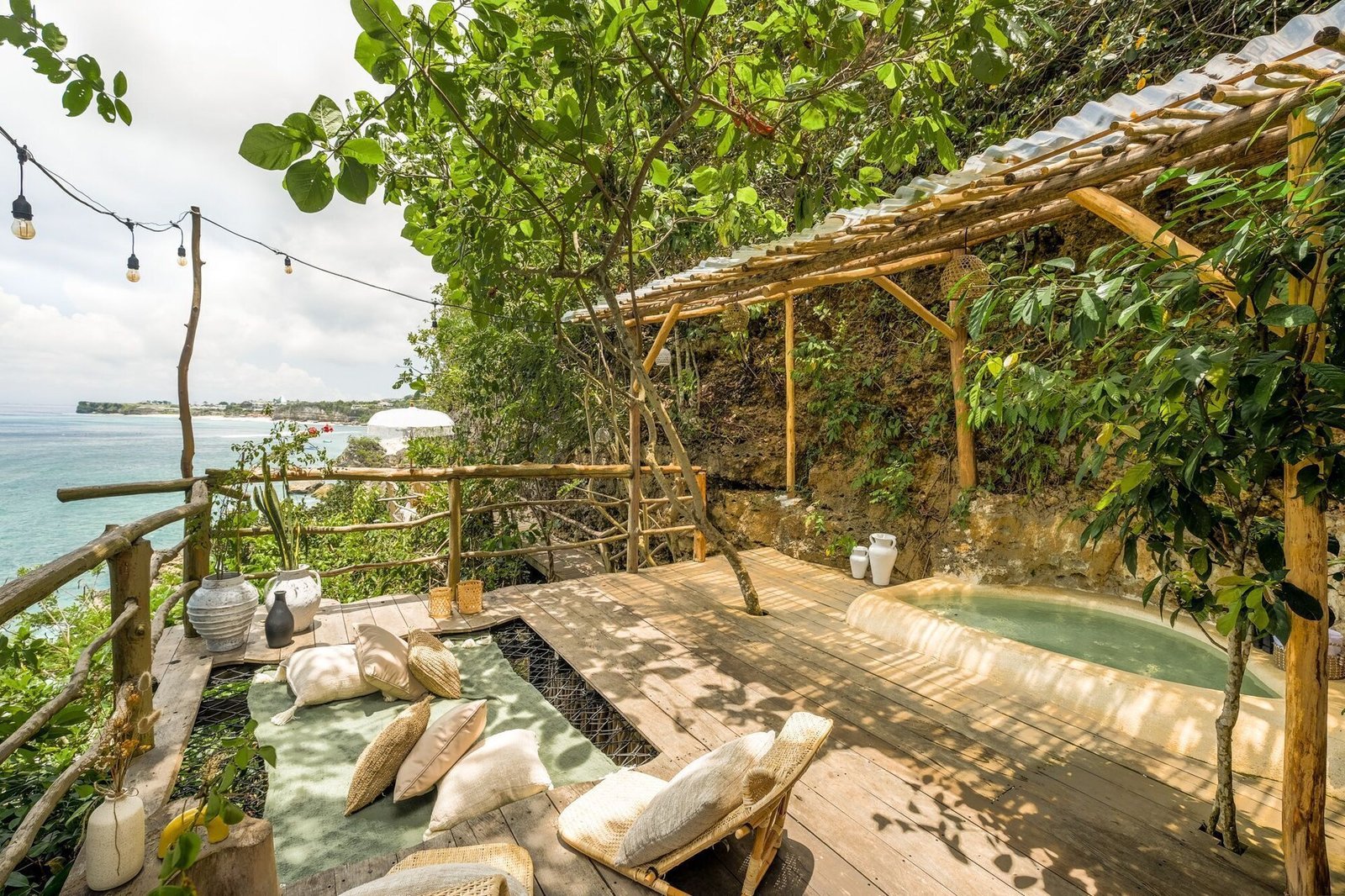 The Korowai Bali — vibe