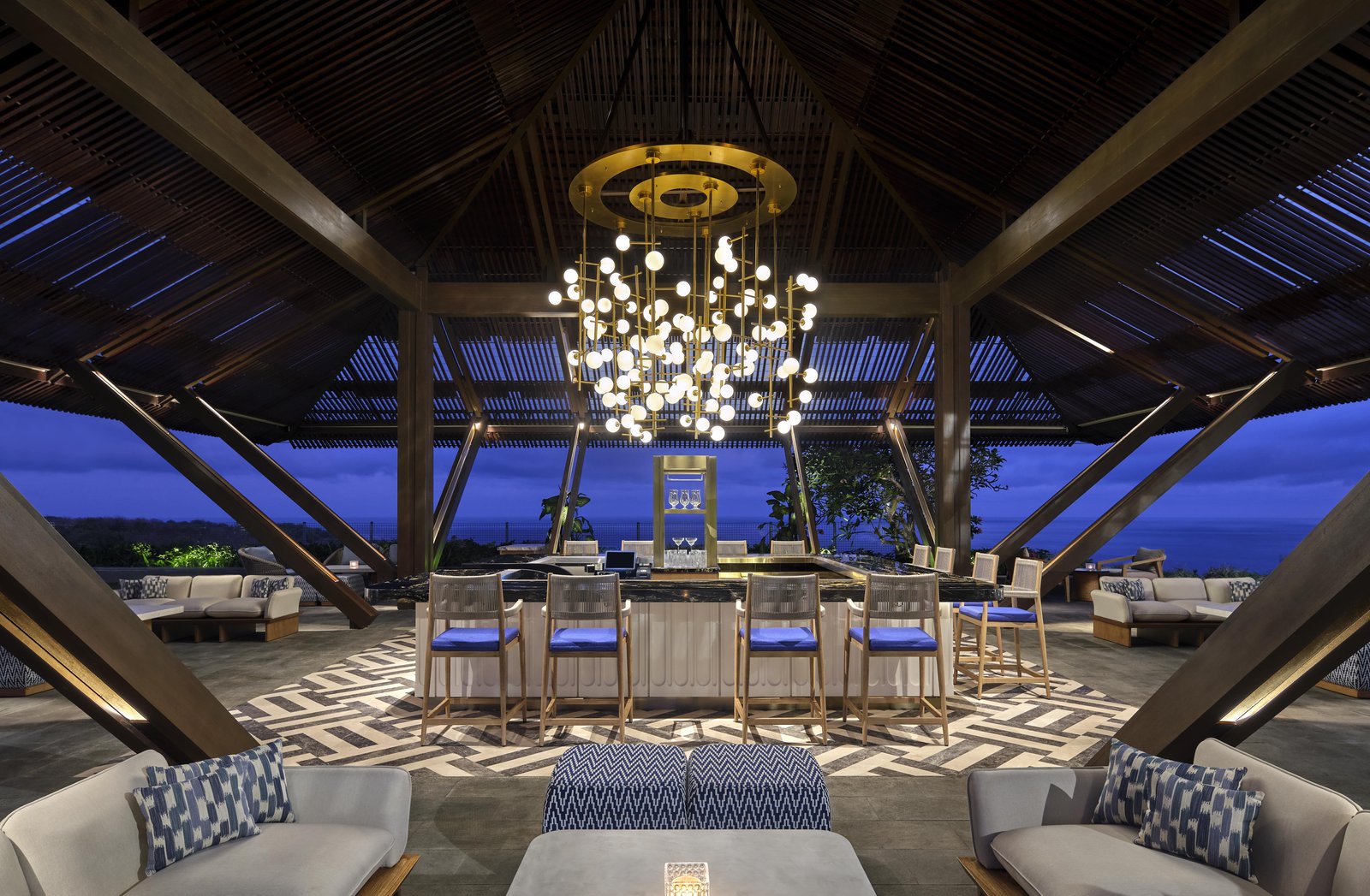 Umana Bali, LXR Hotels & Resorts, pad bar