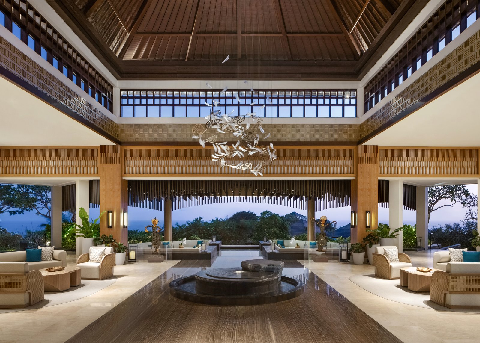 Umana Bali, LXR Hotels & Resorts — vibe