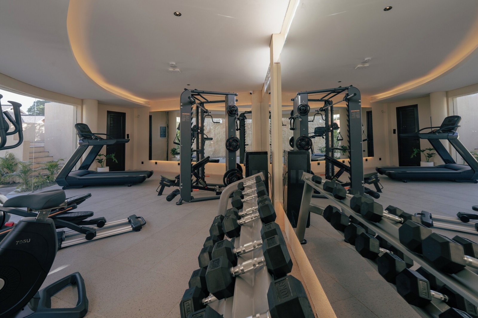 La Mewali Resort, the gym