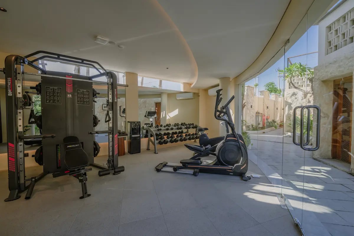 La Mewali Resort, the gym