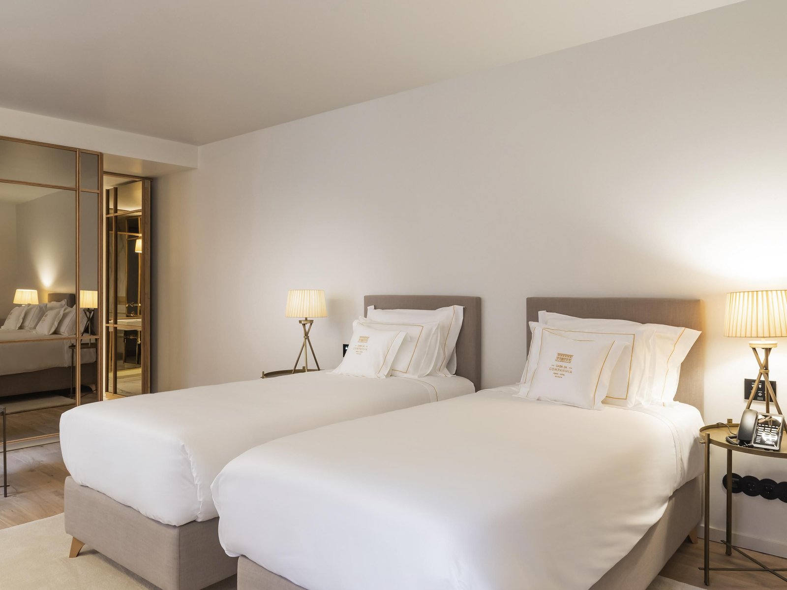 Vignette Collection Casa da Companhia Hotel & Spa — rooms