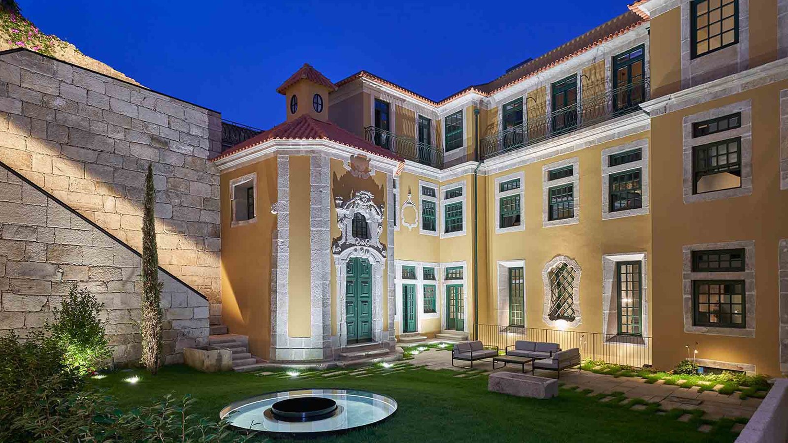 PortoBay Flores — backstory