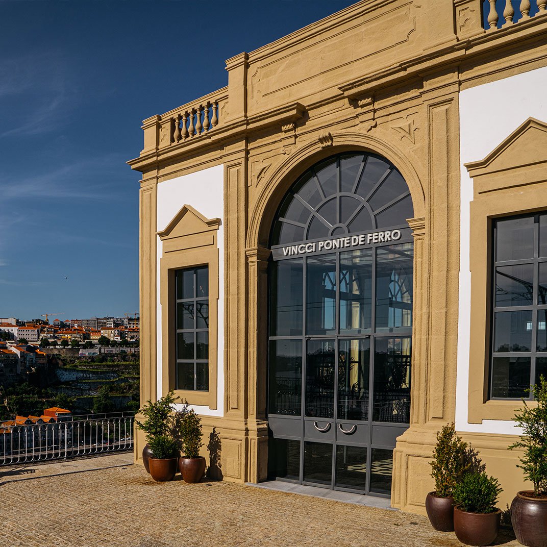 Vincci Ponte de Ferro — backstory