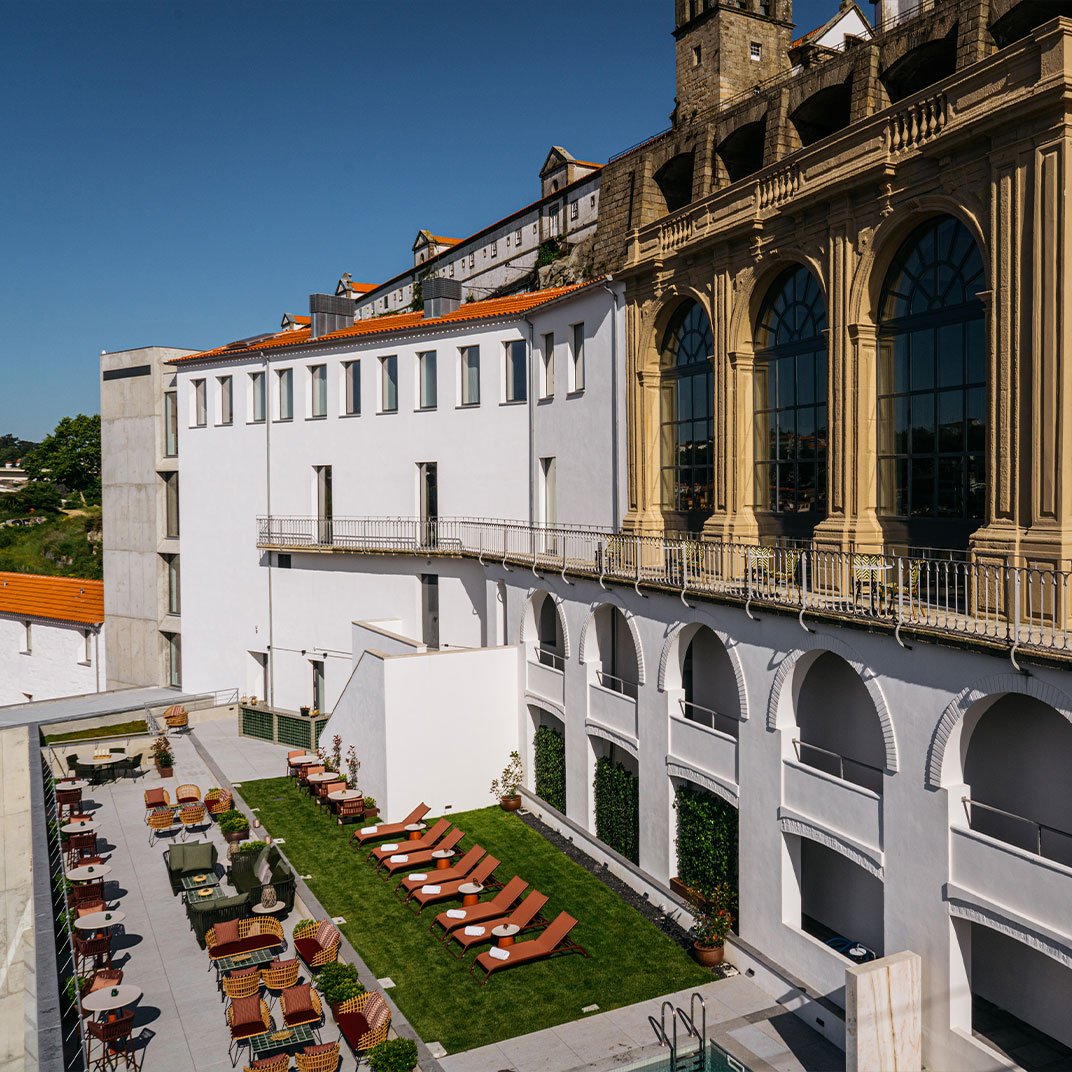 Vincci Ponte de Ferro — backstory