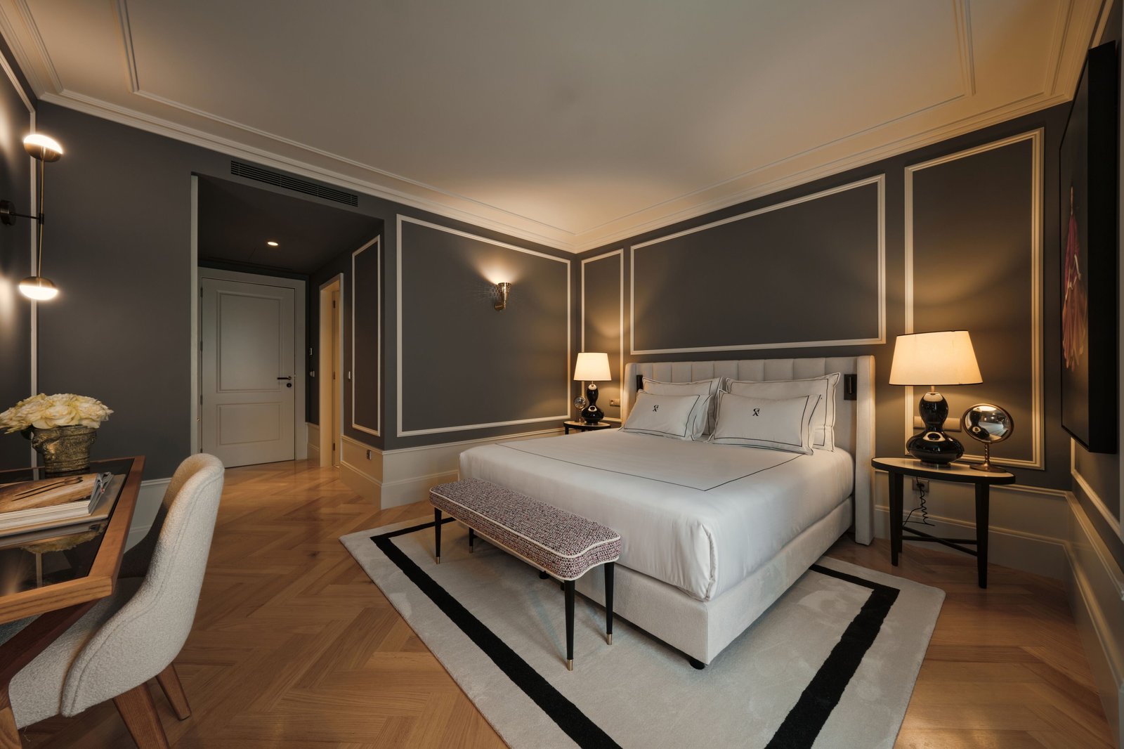 G.A Palace Hotel — rooms