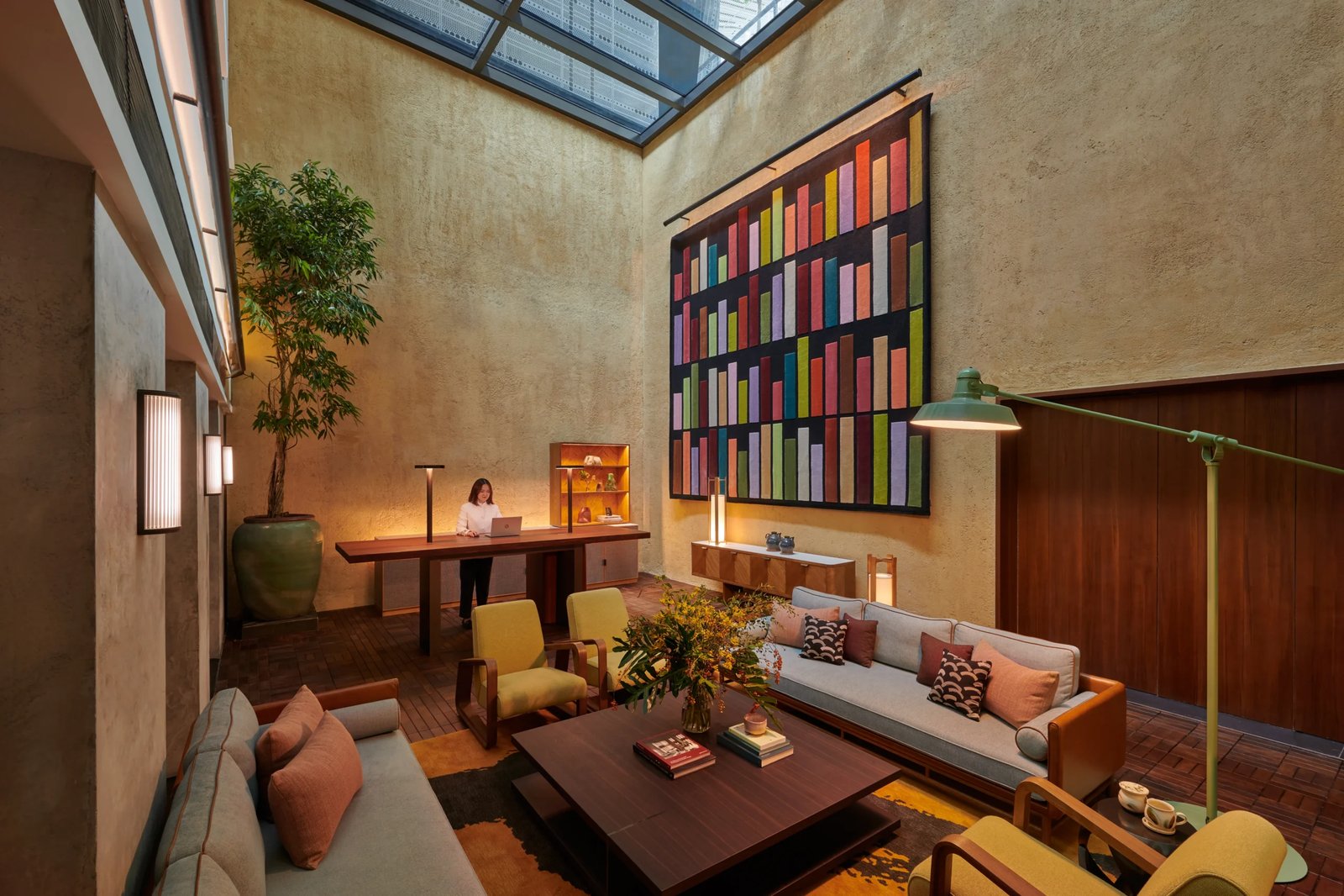 21 Carpenter Street Hotel — vibe