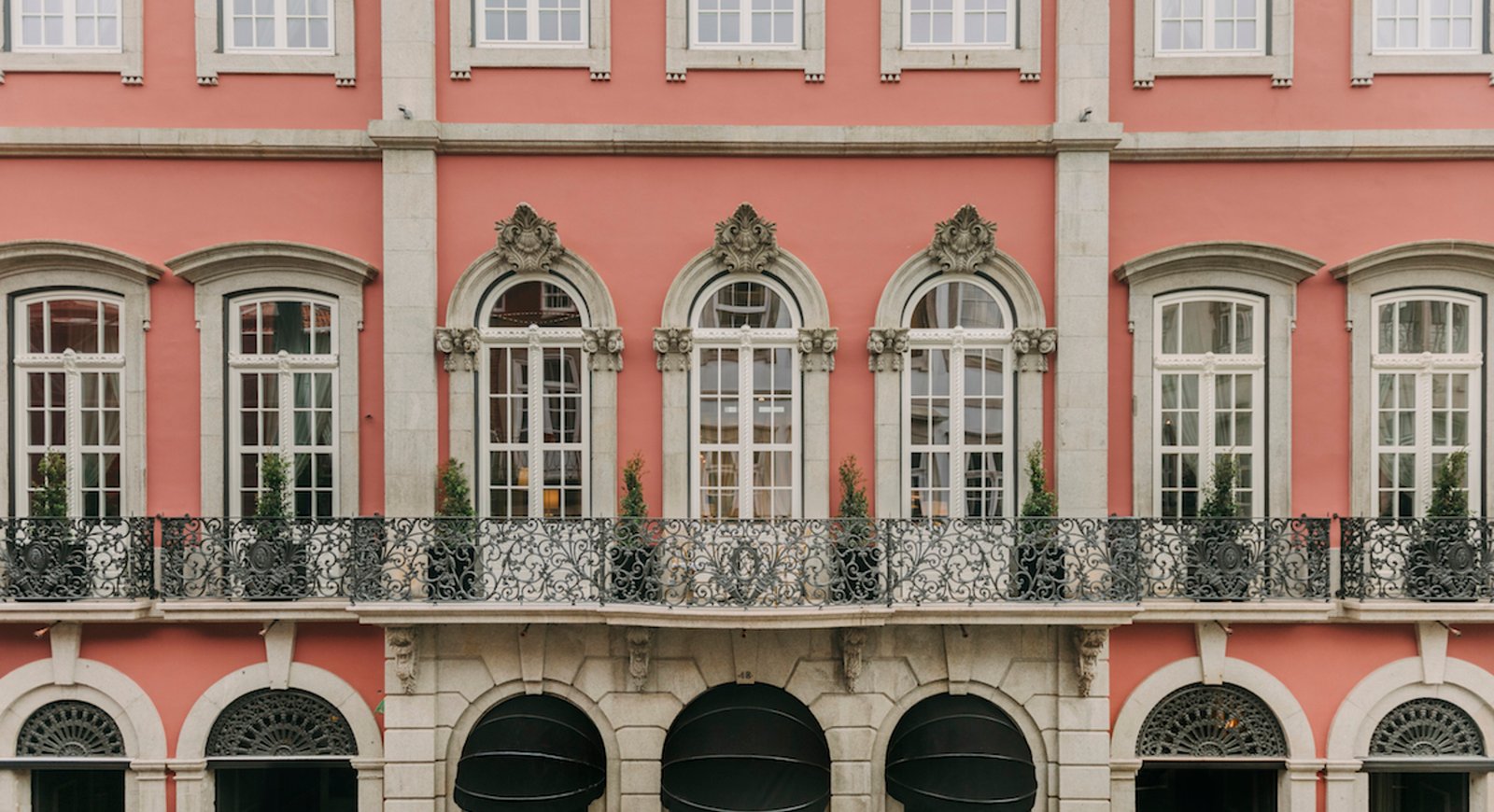 Torel Palace Porto — backstory