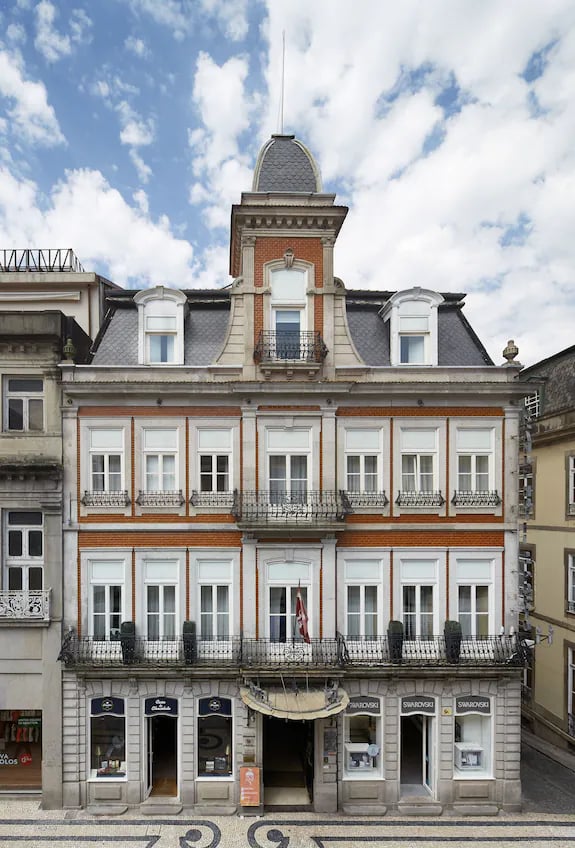 Grande Hotel do Porto — backstory