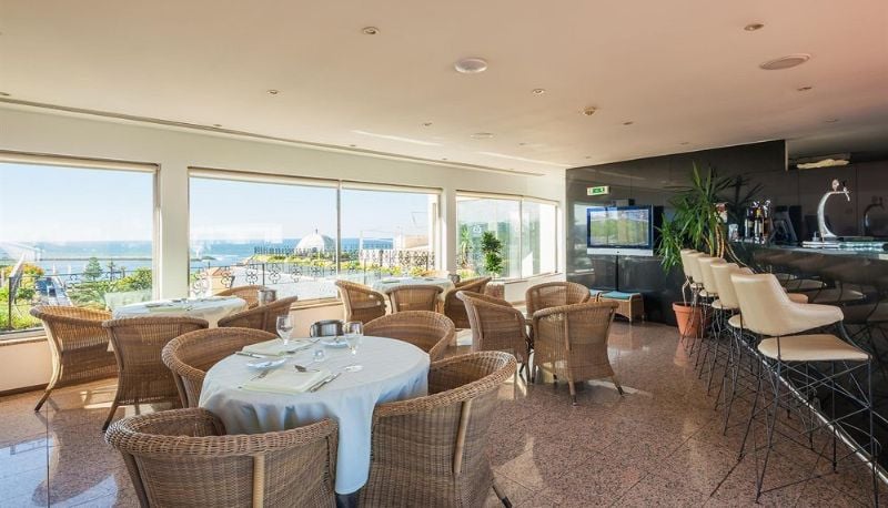 Hotel Boa-Vista — eat & drink