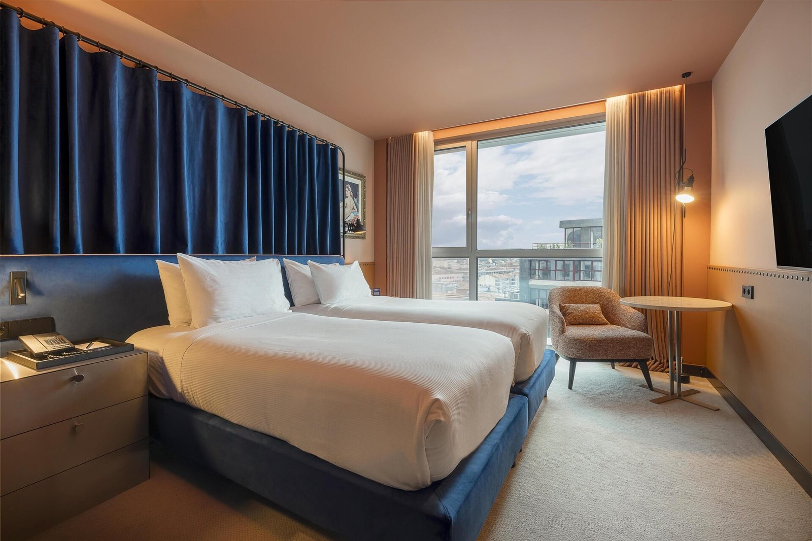 Cénica Porto Hotel, Curio Collection by Hilton — rooms