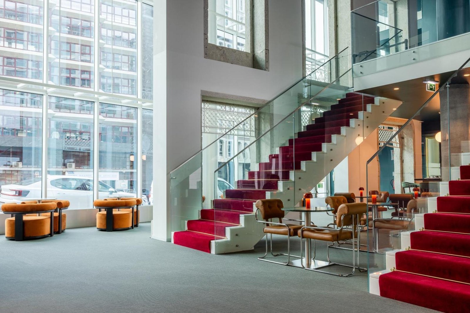 Cénica Porto Hotel, Curio Collection by Hilton — vibe