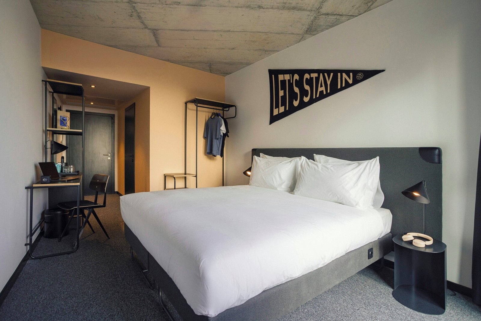The Social Hub Porto — rooms