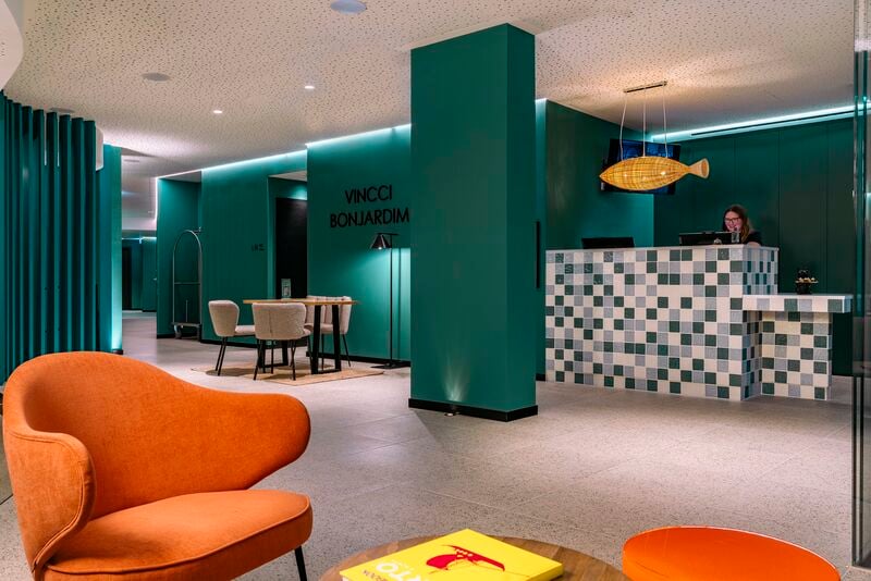 Hotel Vincci Bonjardim — vibe