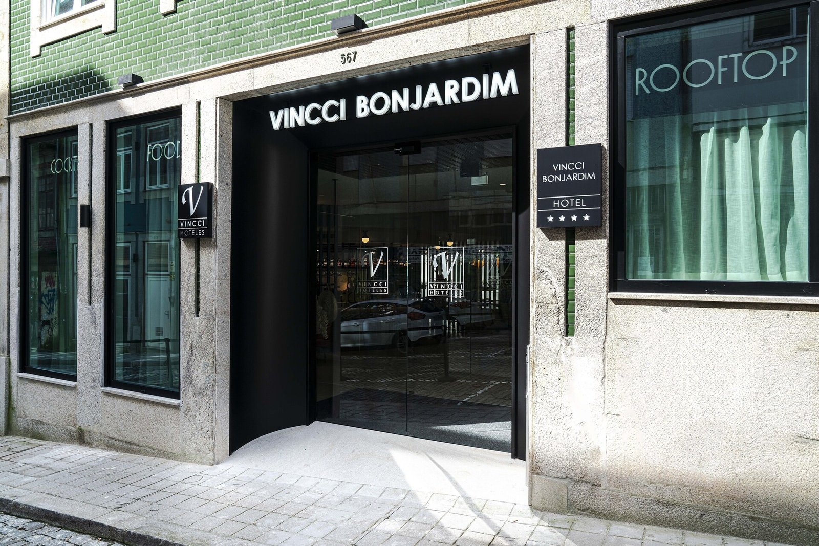 Hotel Vincci Bonjardim — backstory