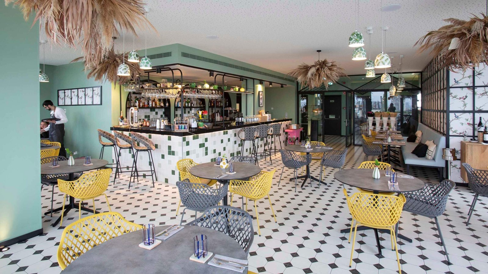 Hotel Vincci Bonjardim — eat & drink