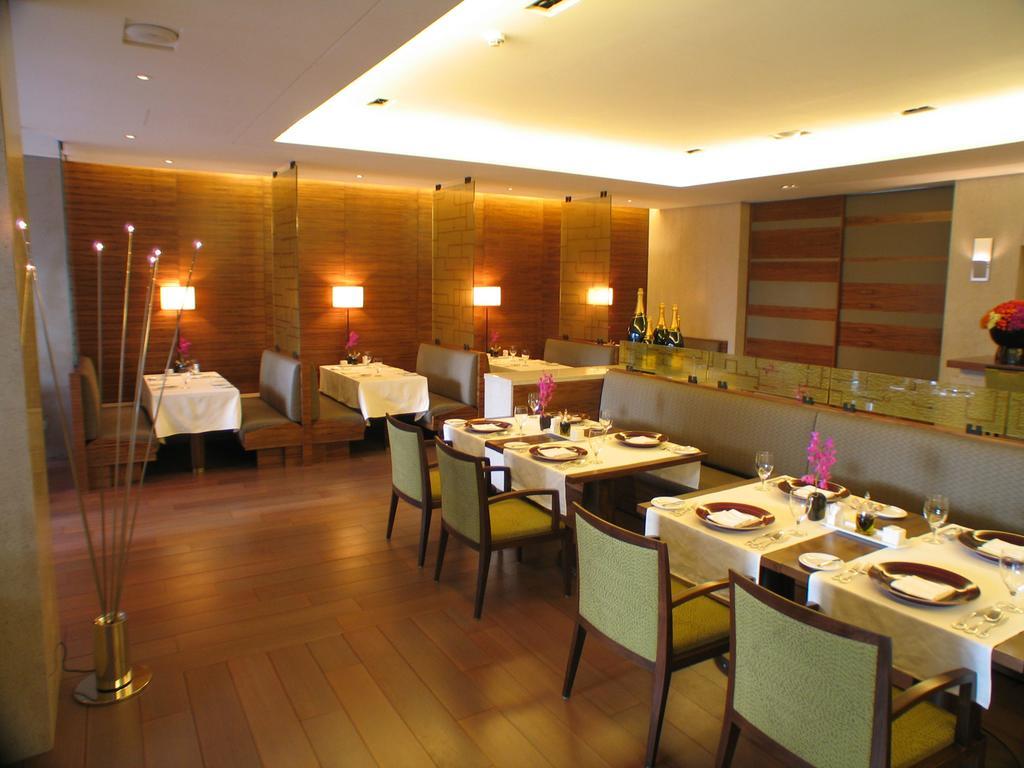 Villa 32, the restaurant at villa 32