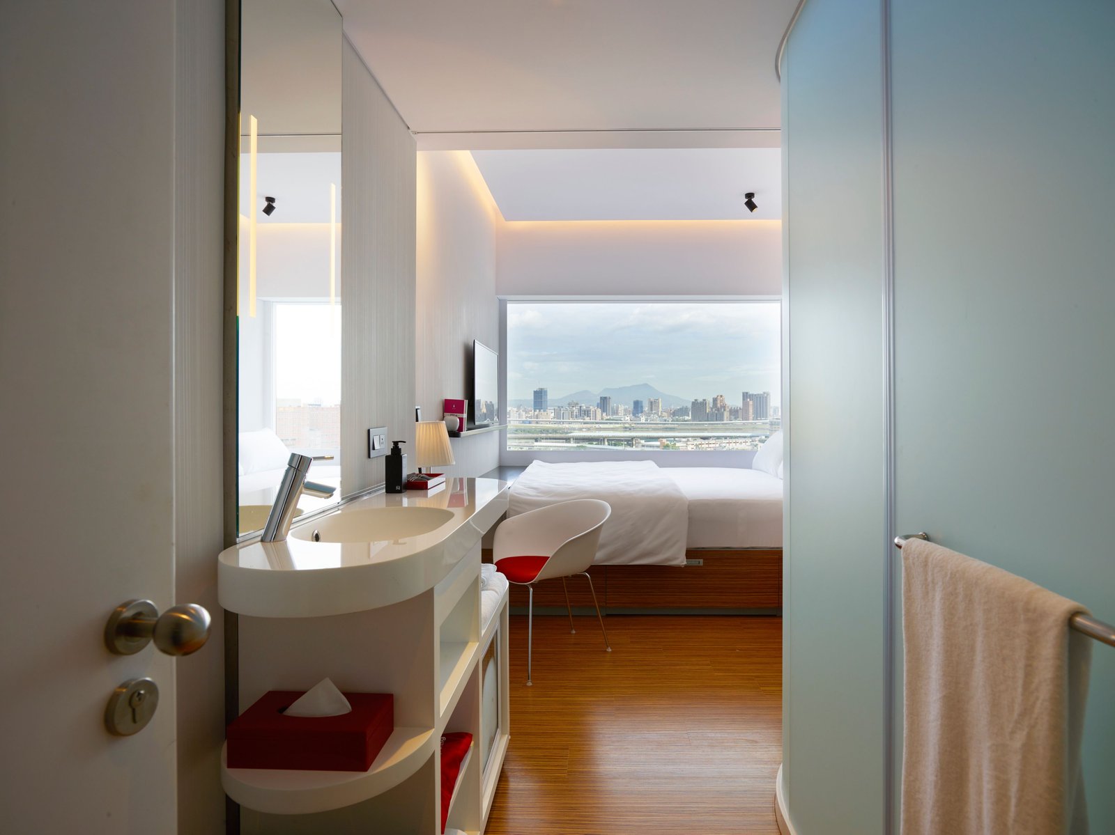 citizenM Taipei North Gate — rooms