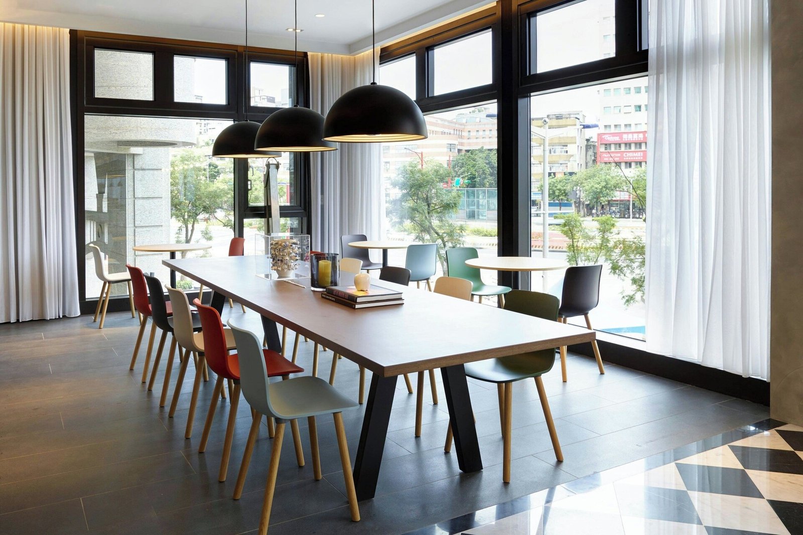 citizenM Taipei North Gate — eat & drink