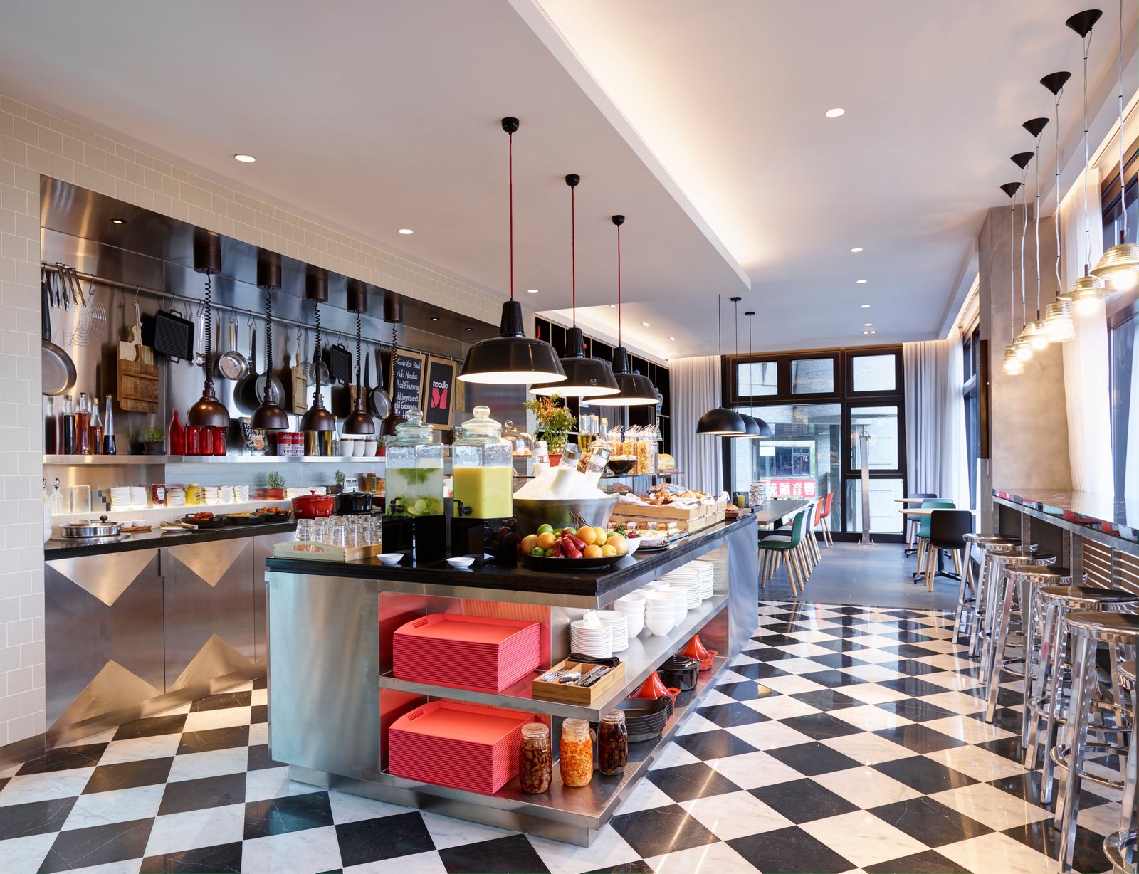 citizenM Taipei North Gate — eat & drink