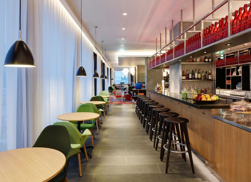 citizenM Taipei North Gate — eat & drink