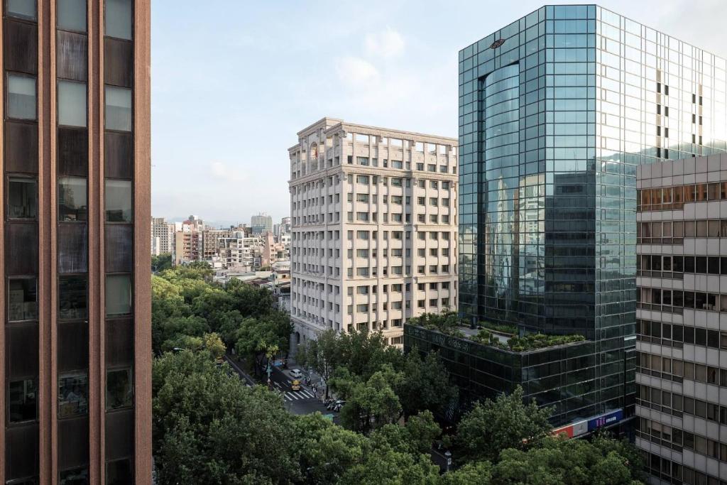 Amba Taipei Zhongshan — backstory