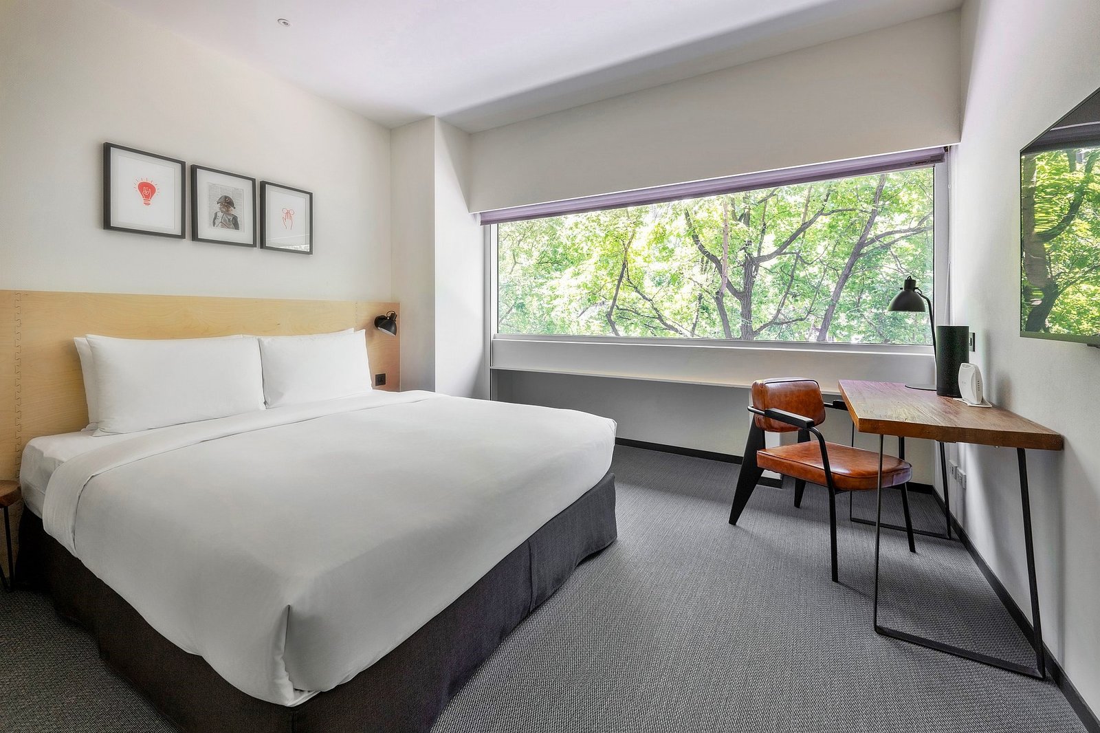 Amba Taipei Zhongshan — rooms
