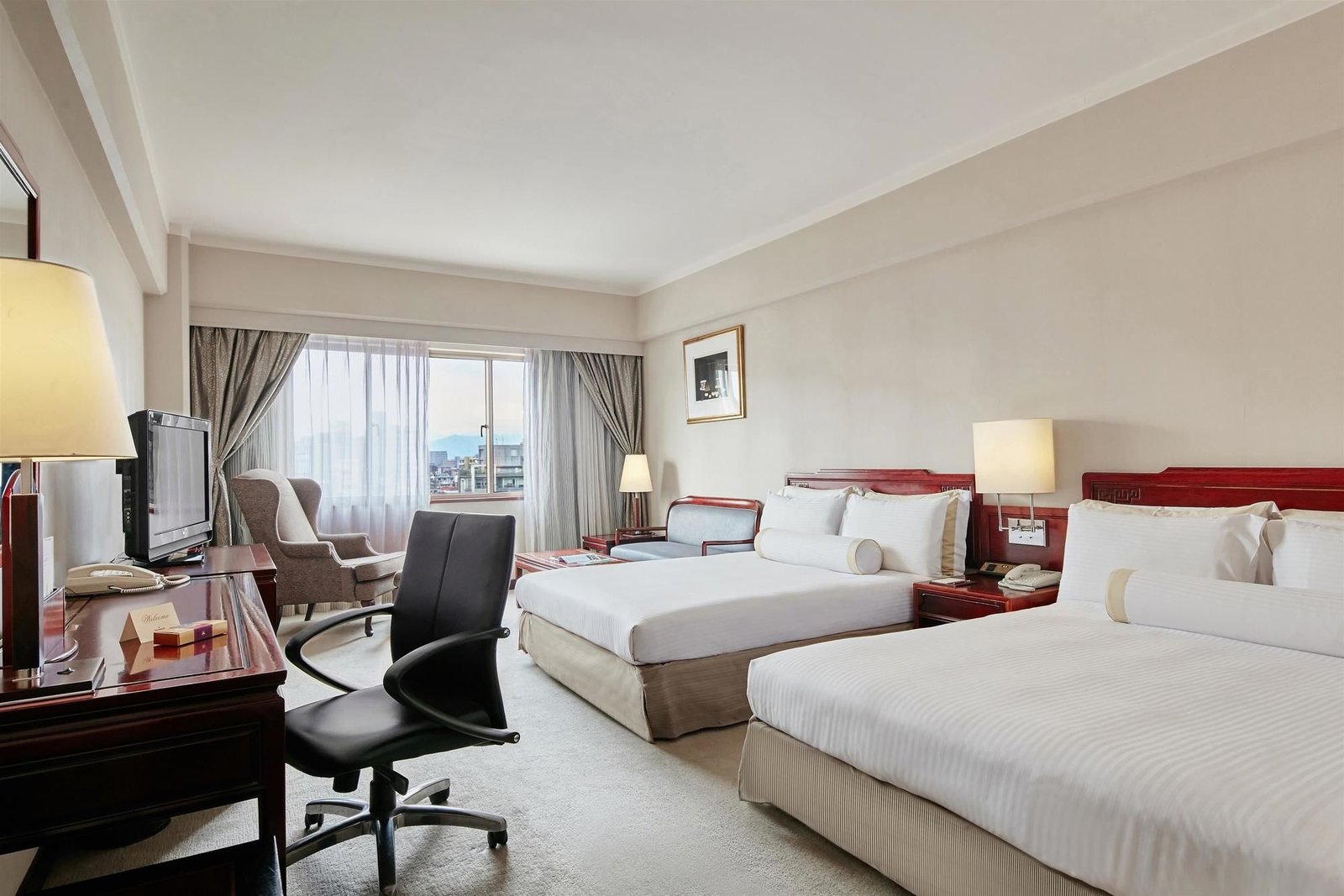 The Howard Plaza Hotel Taipei — rooms