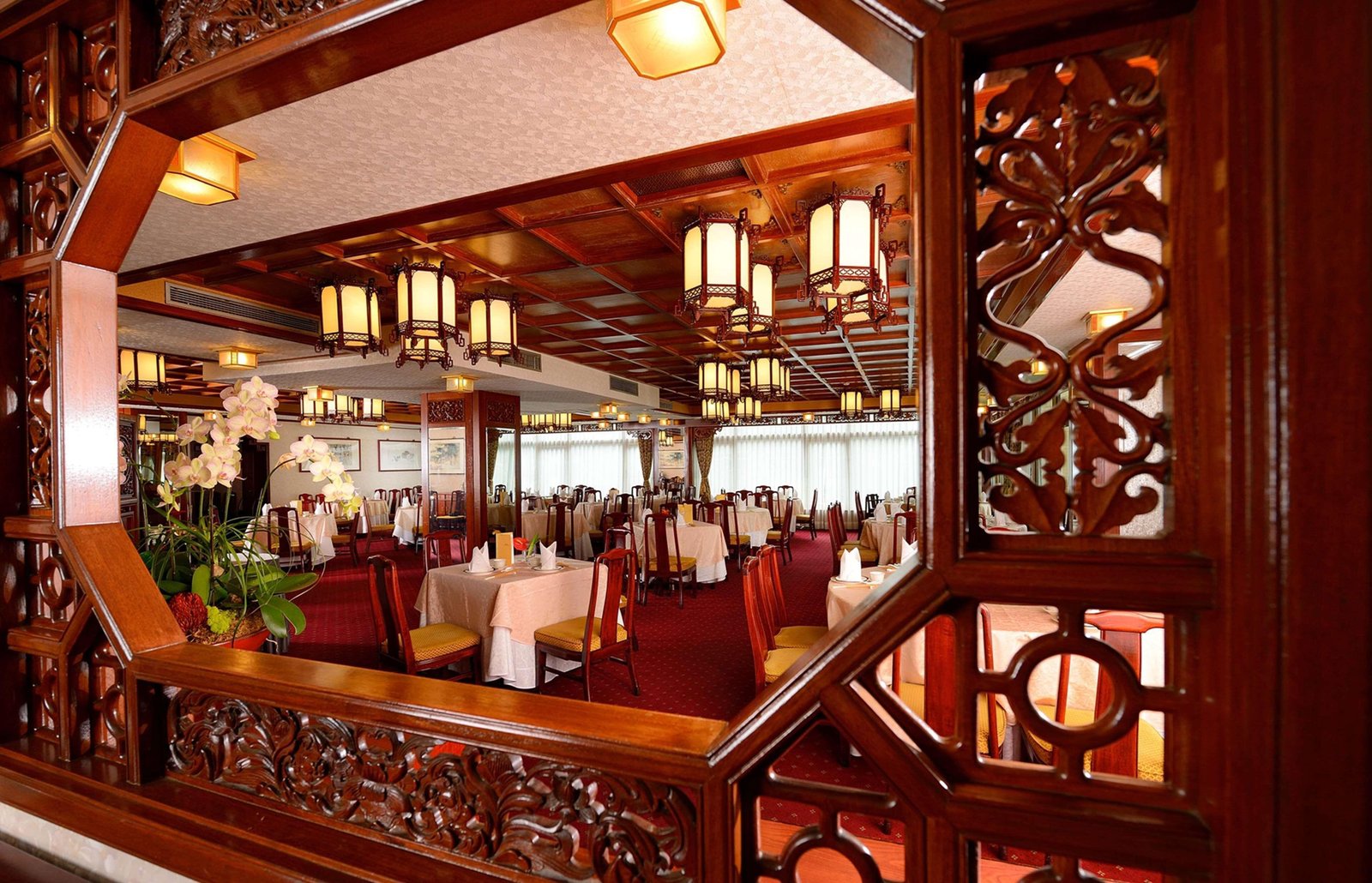 The Howard Plaza Hotel Taipei — eat & drink
