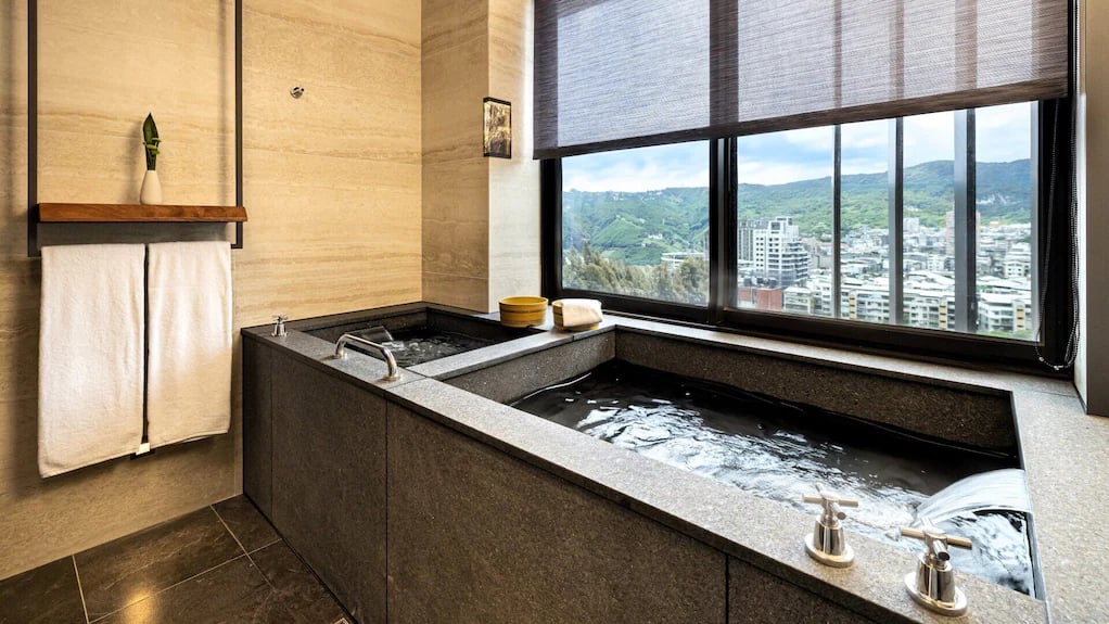 Wellspring By Silks Beitou — rooms
