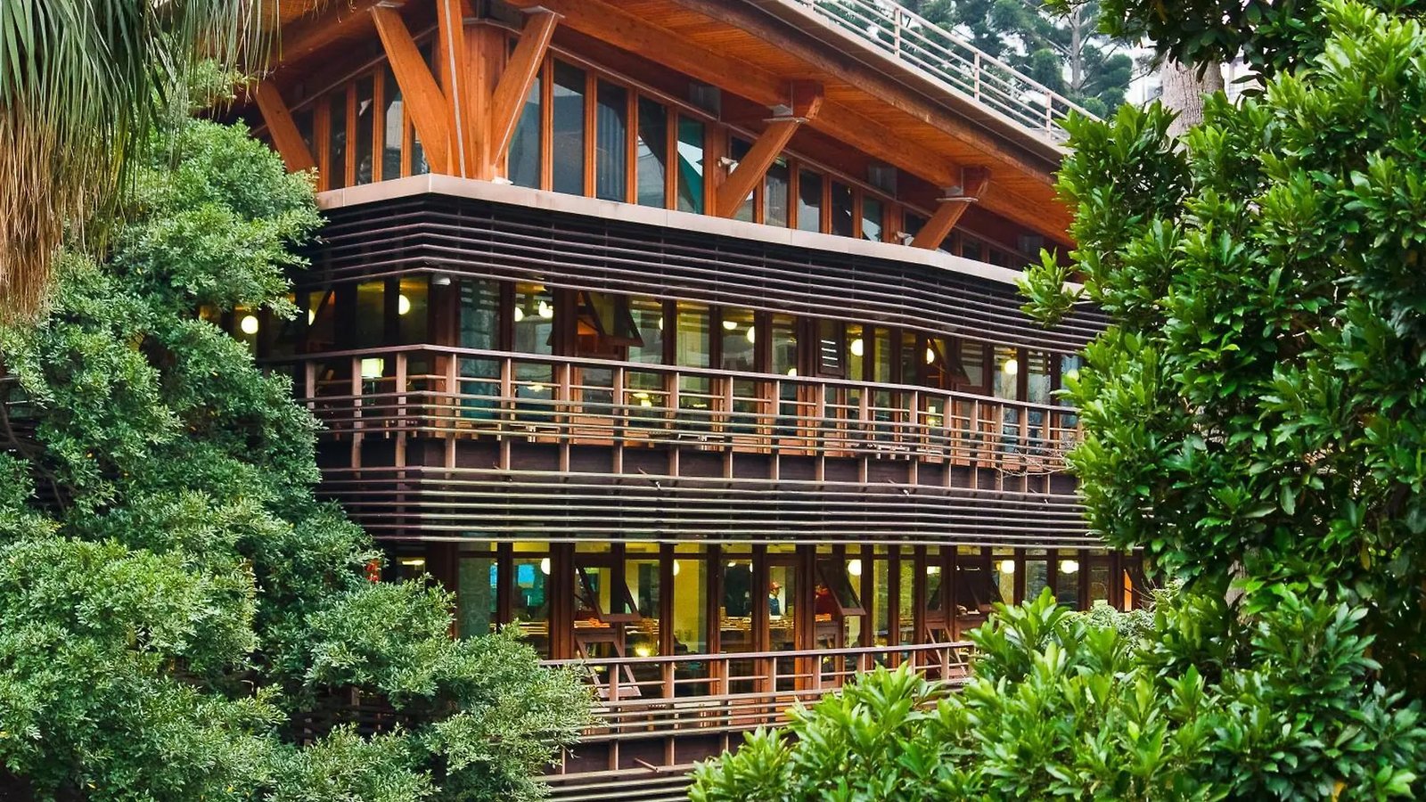 Grand View Resort Beitou Hotel — backstory