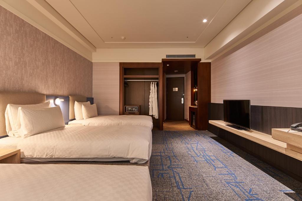 Miramar Garden Taipei — rooms