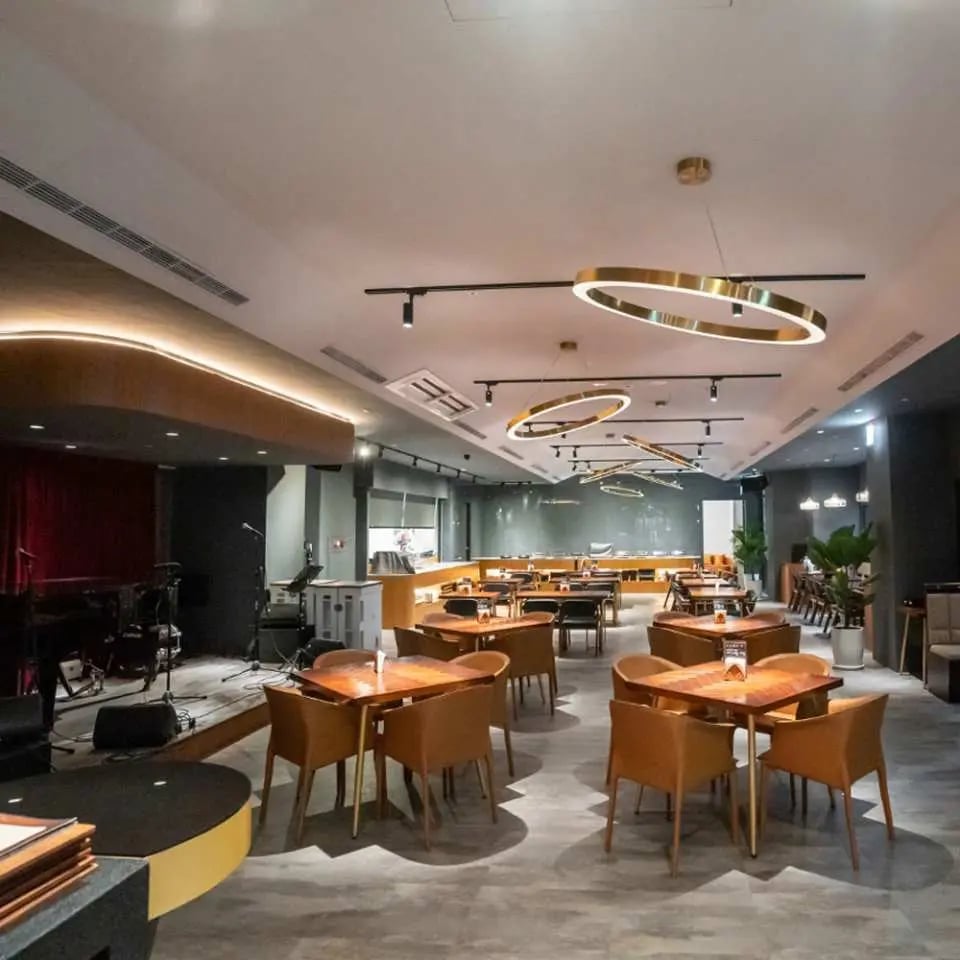 Home Hotel Xinyi