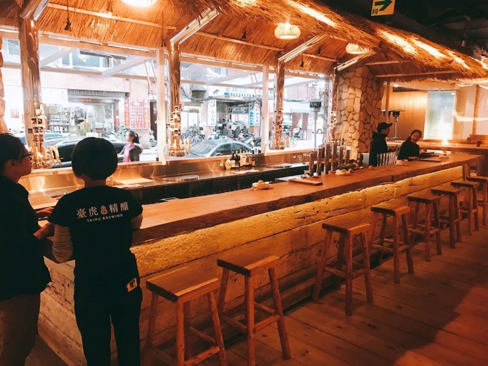 Hotel PaPa Whale, driftwood ximending