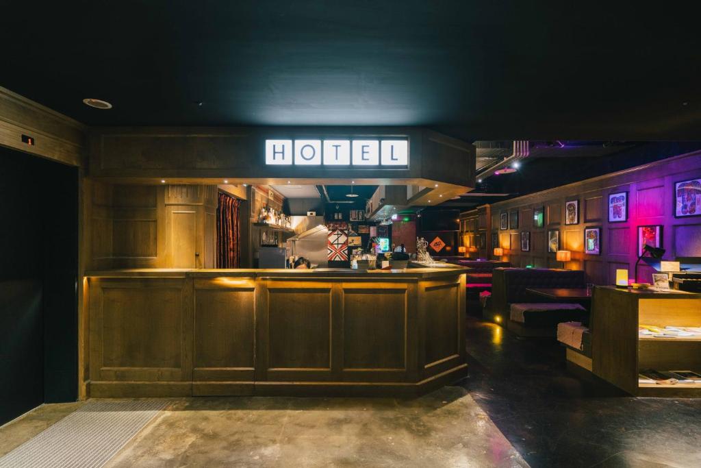 SWIIO Hotel Ximen — vibe
