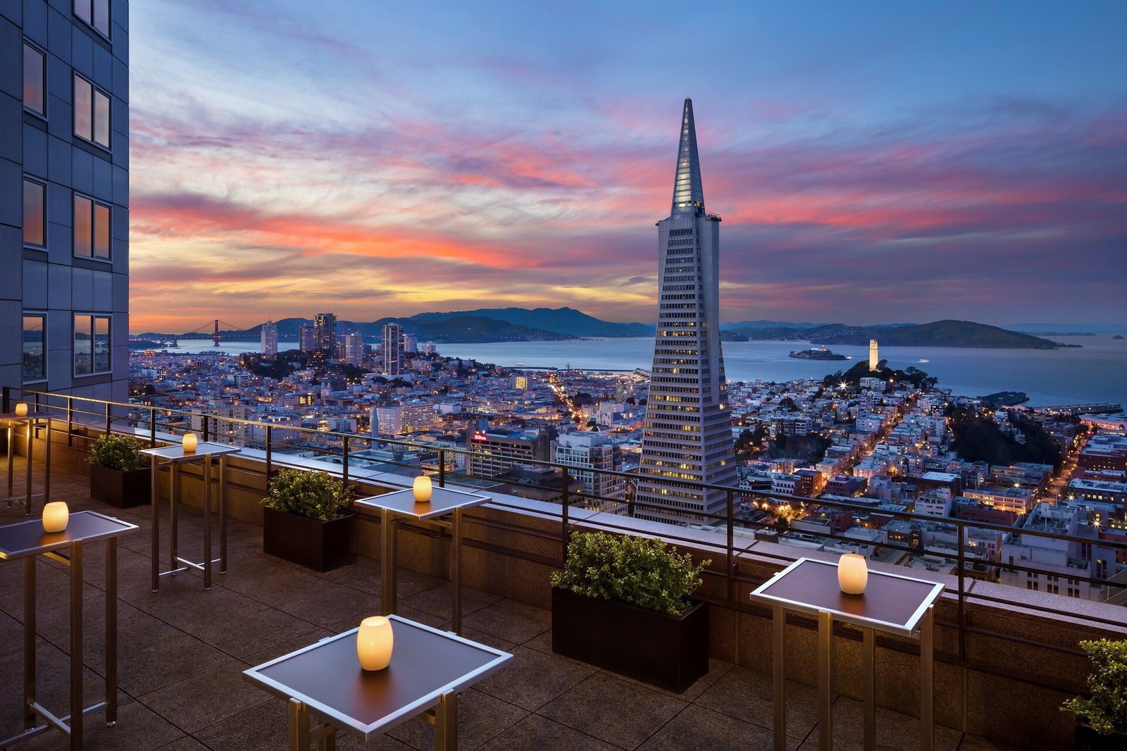Four Seasons Hotel San Francisco at Embarcadero — vibe
