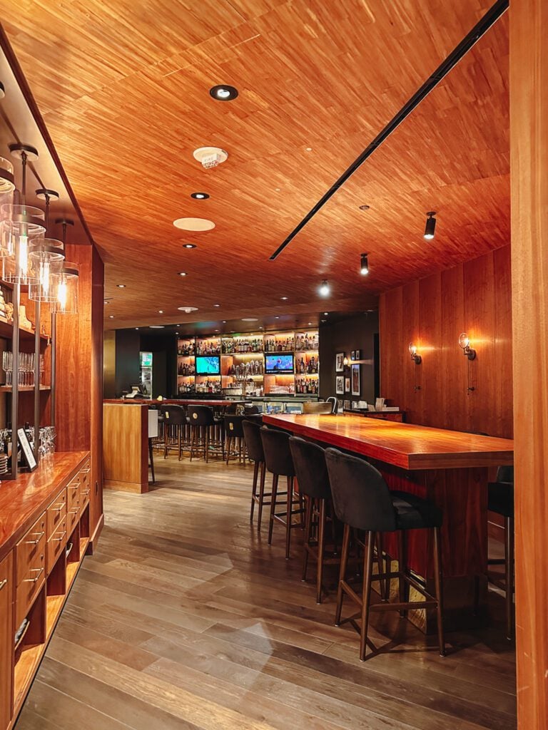 Four Seasons Hotel San Francisco at Embarcadero — eat & drink