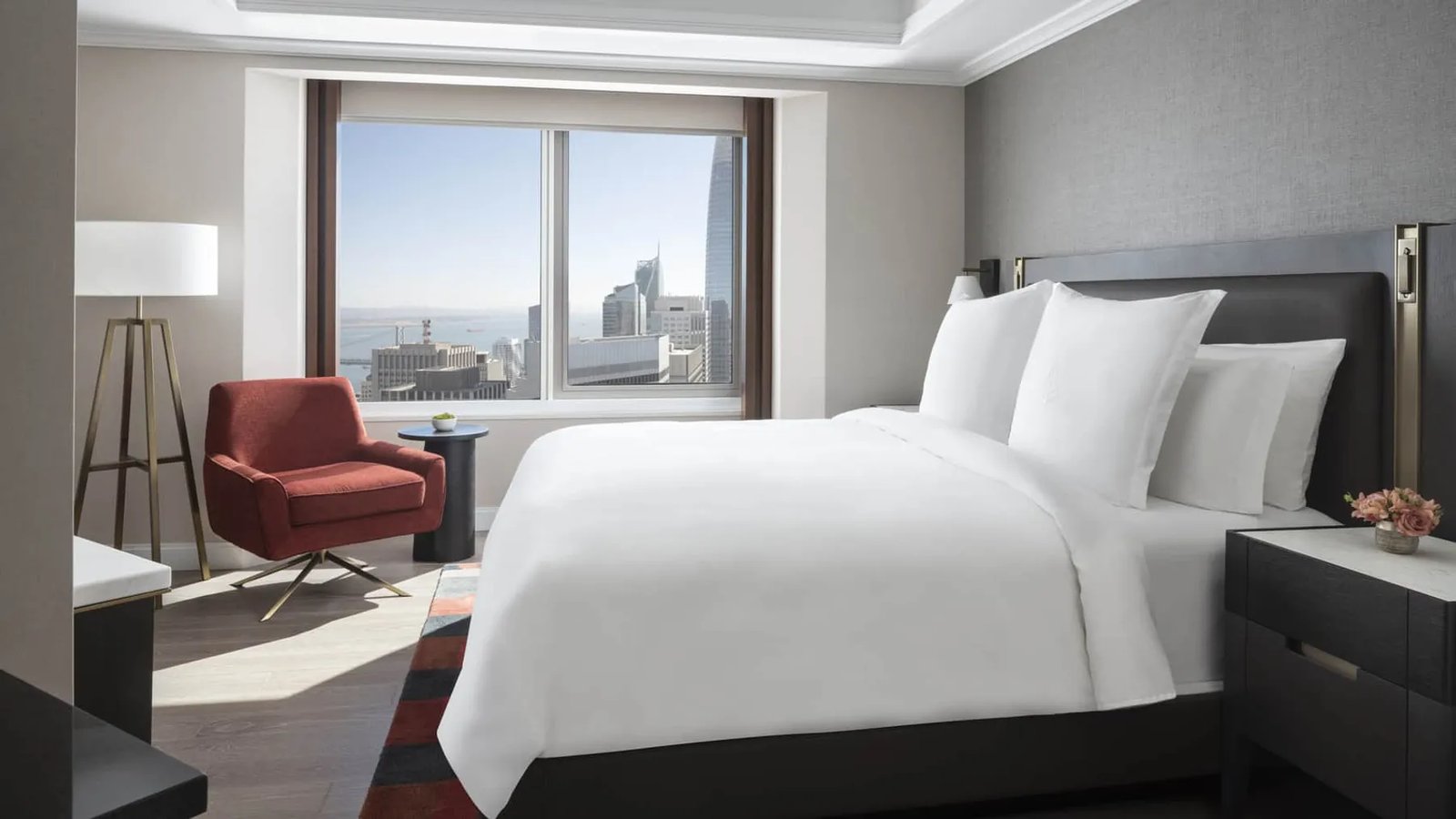 Four Seasons Hotel San Francisco at Embarcadero — rooms