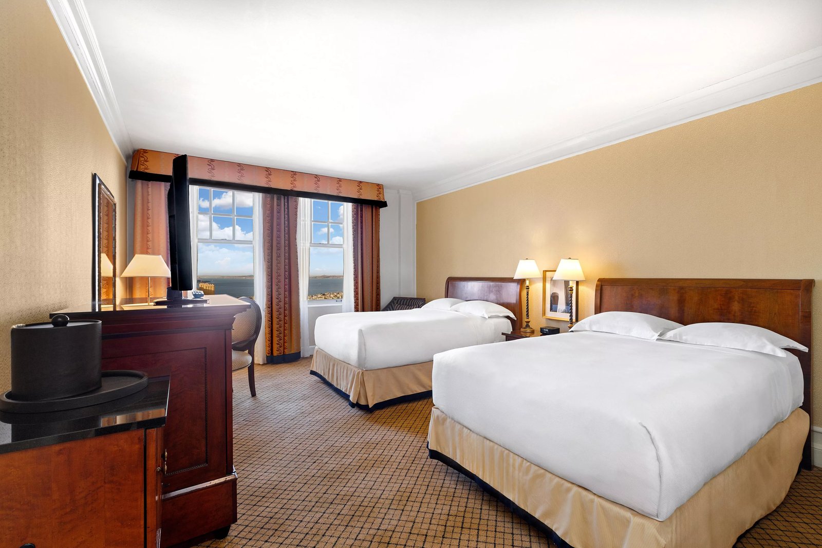 InterContinental Mark Hopkins Hotel — rooms