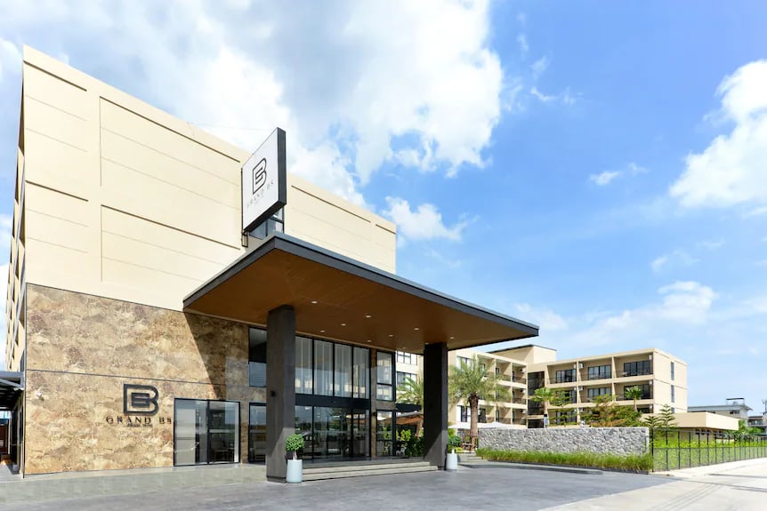 Grand BS Airport Hotel Suvarnabhumi — backstory