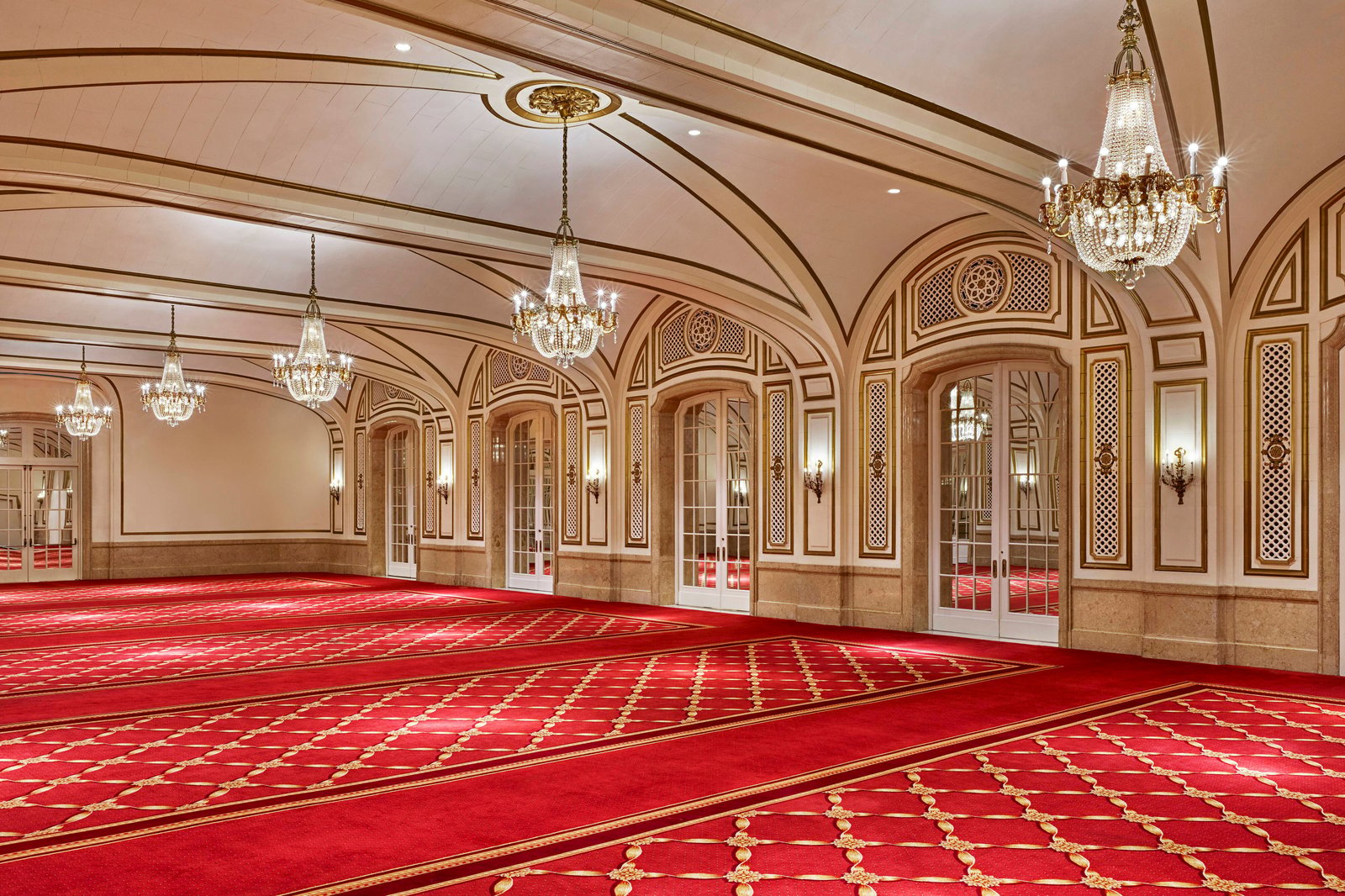 Palace Hotel, a Luxury Collection Hotel — vibe
