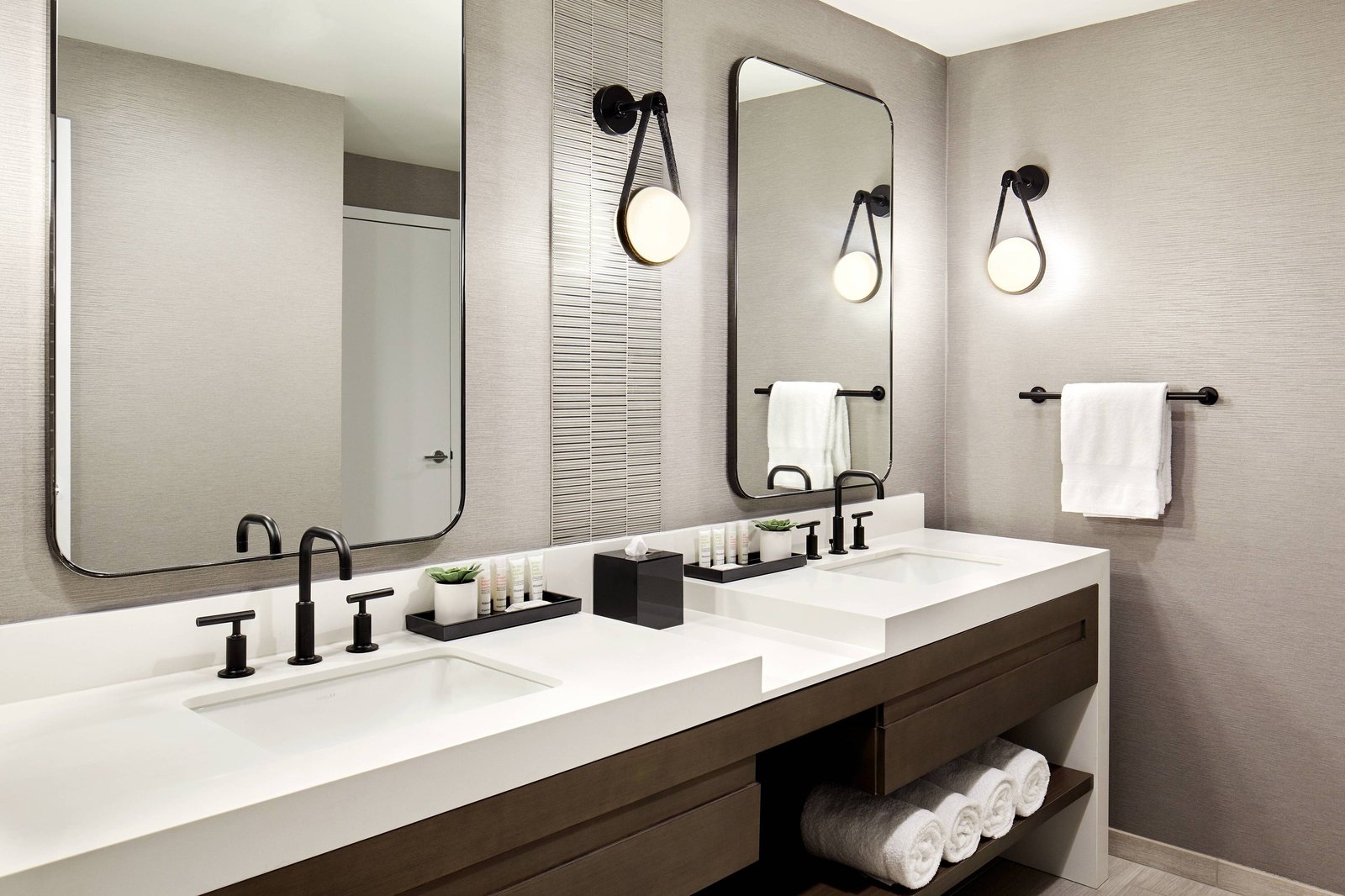 San Francisco Marriott Marquis — rooms