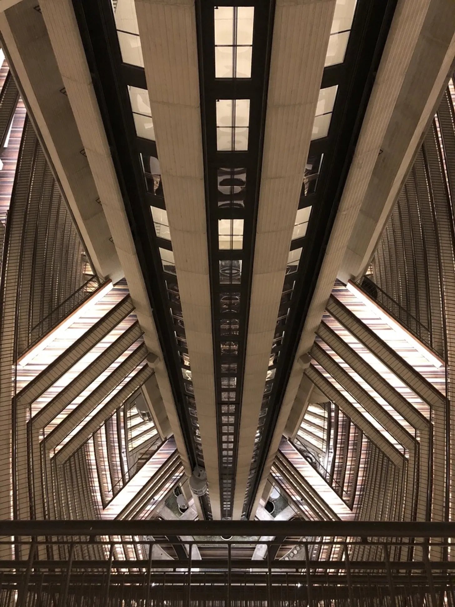 JW Marriott San Francisco Union Square — vibe