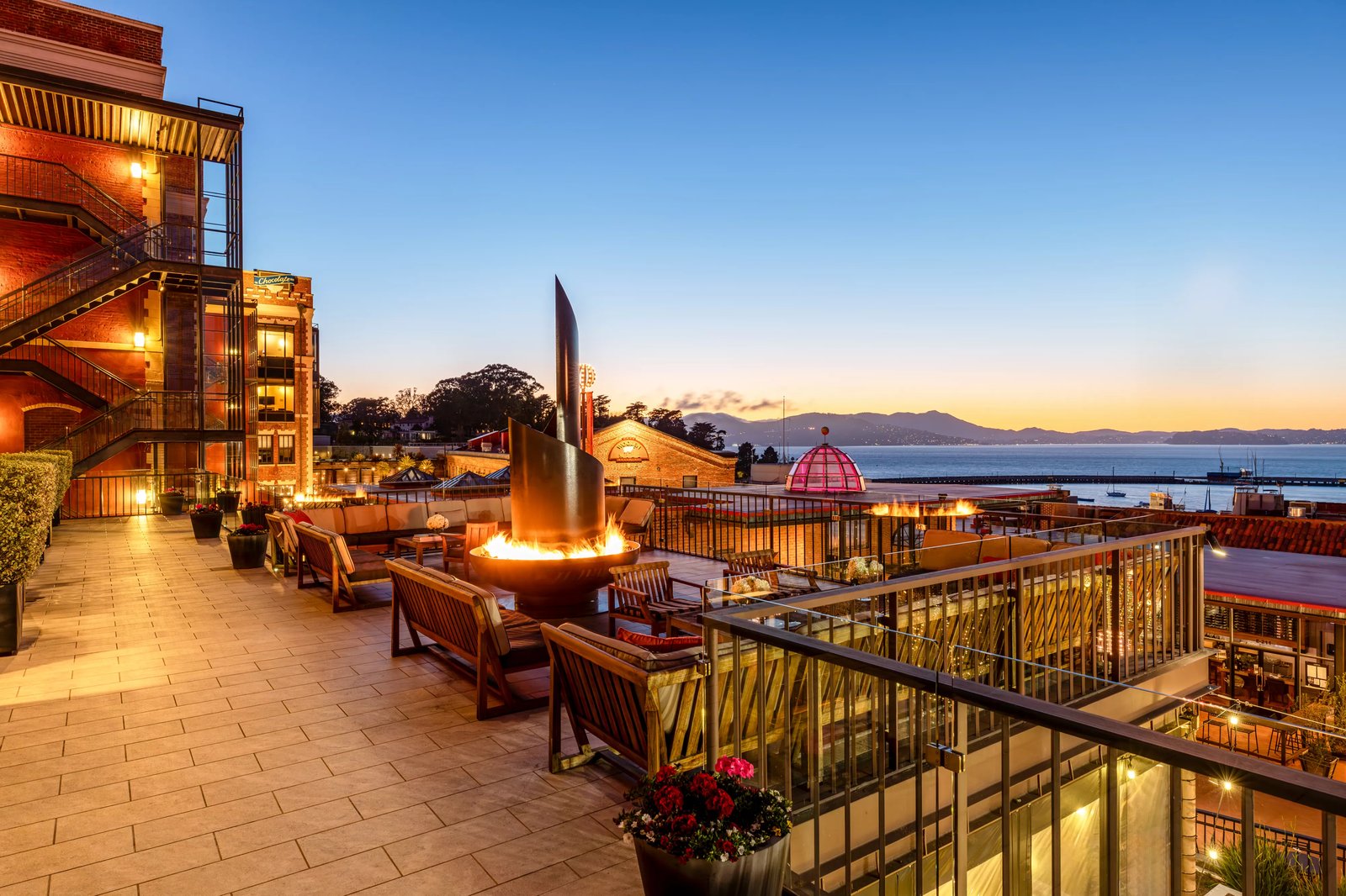 Fairmont Heritage Place, Ghirardelli Square Hotel — vibe