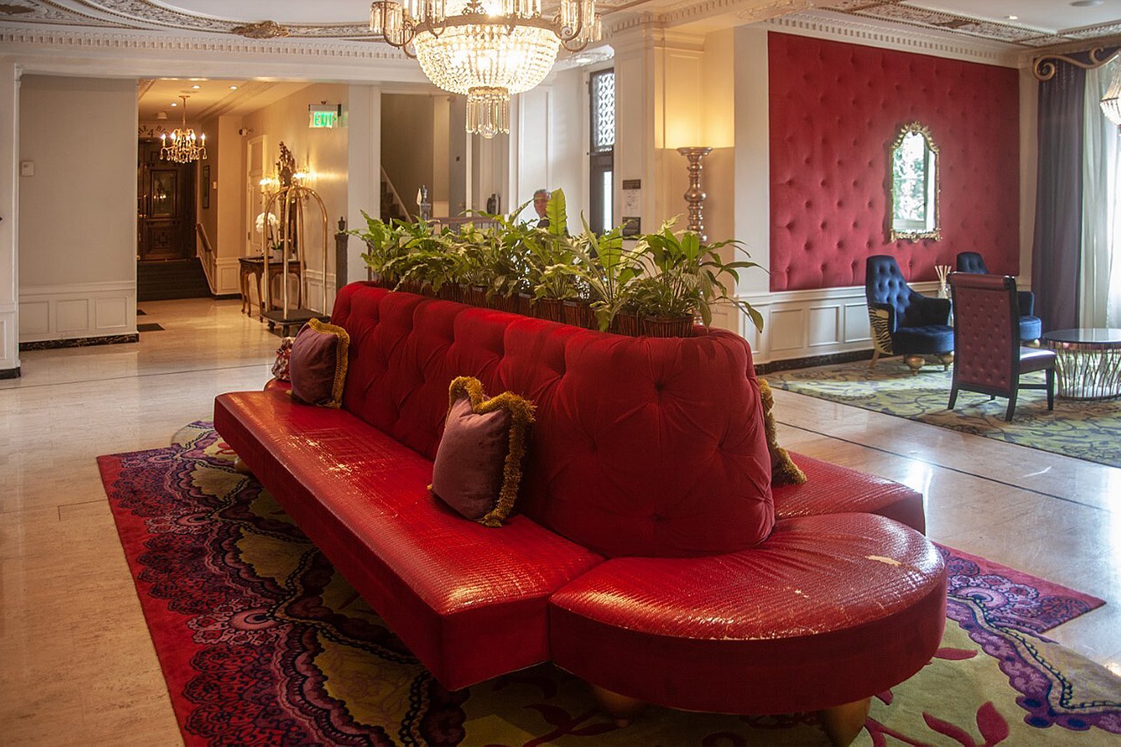 The Huntington Hotel — vibe