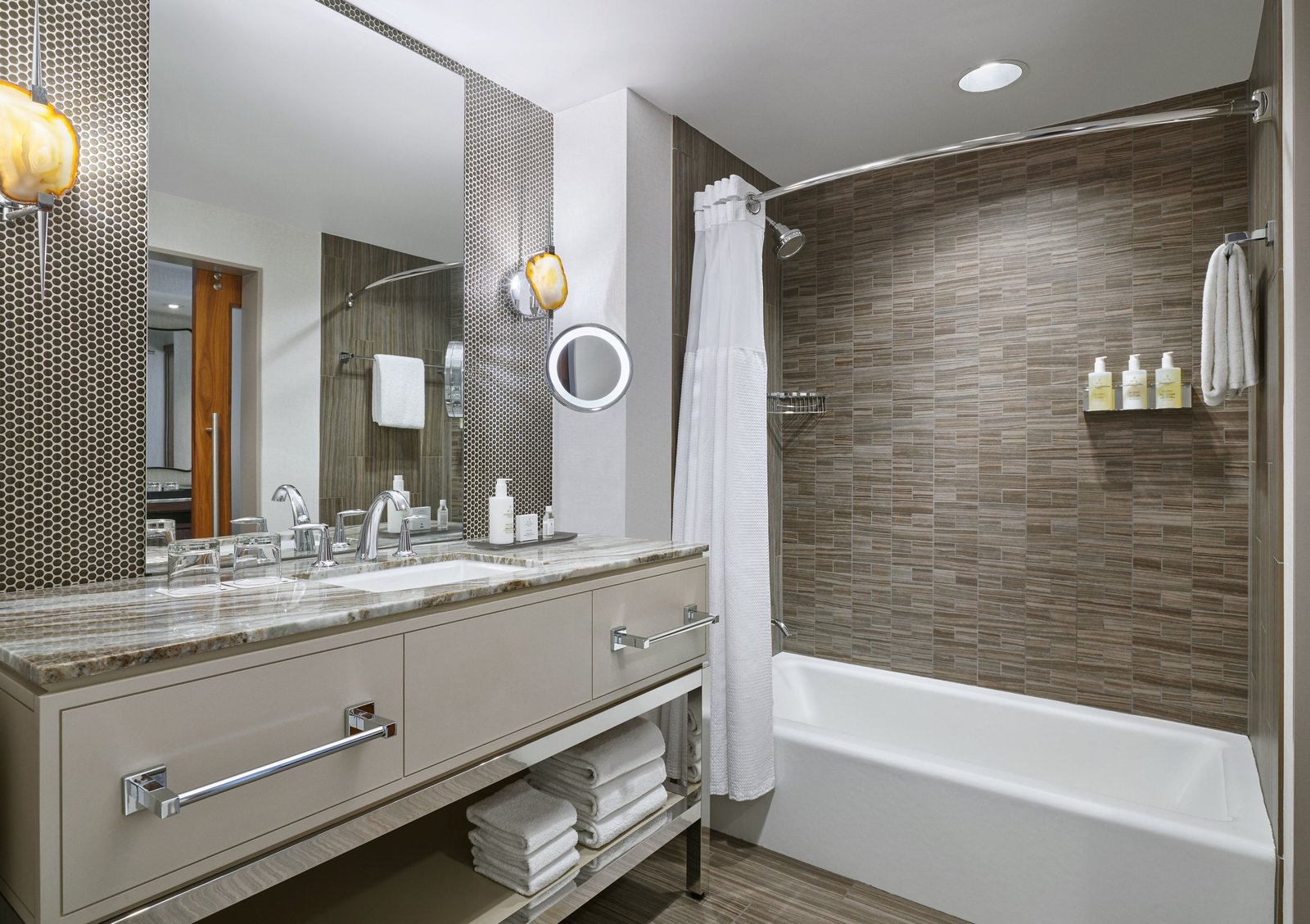 JW Marriott Austin — rooms