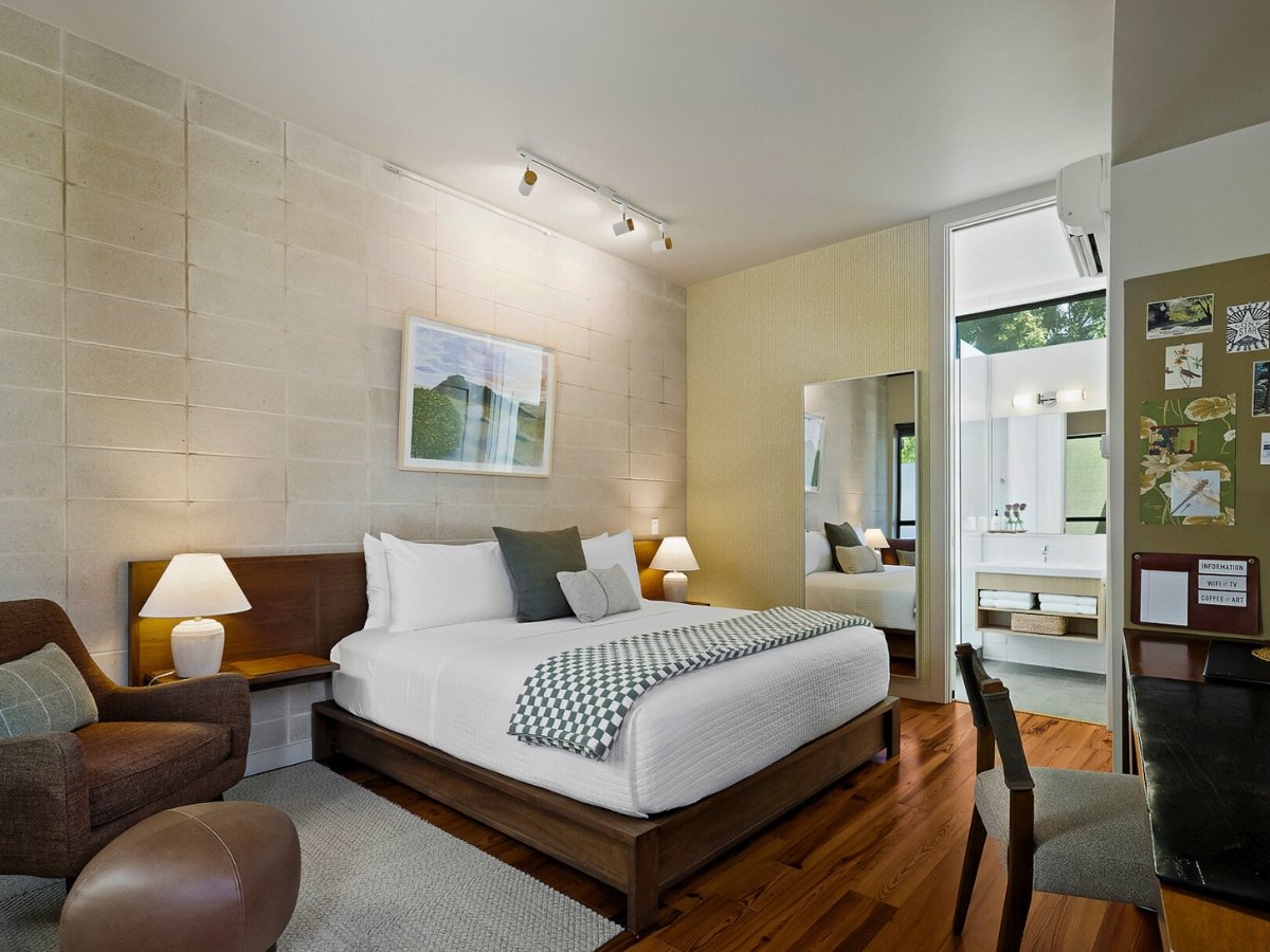 Heywood Hotel — rooms