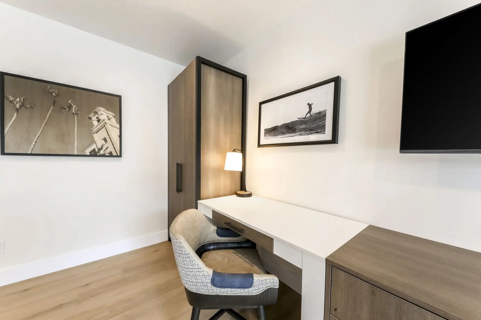 Del Mar Beach Hotel — rooms